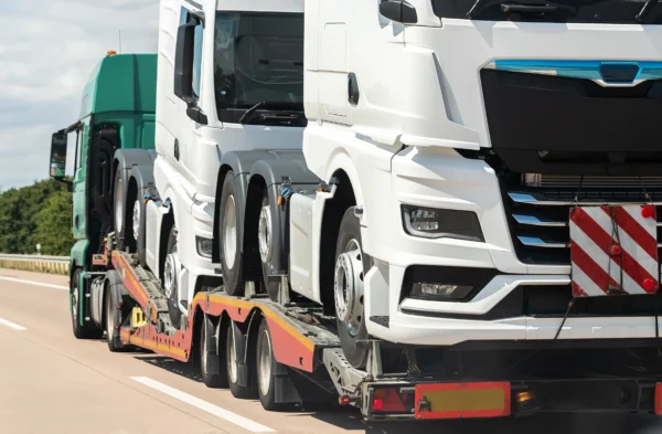 Lowbed Trailer Services | Heavy Cargo Transport in GCC Region