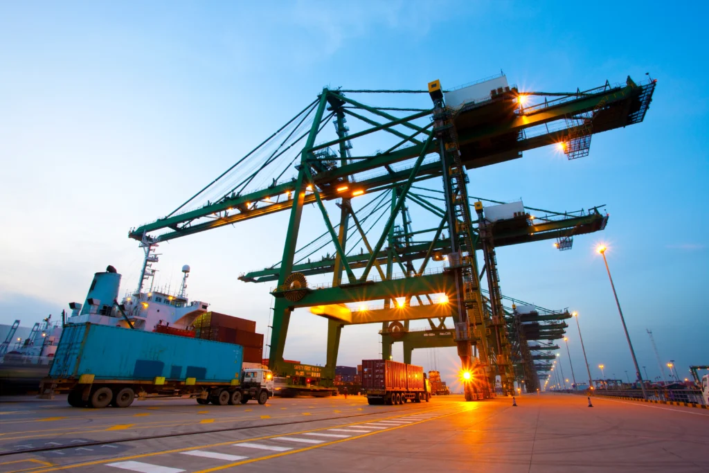 RORO Shipping Services (Roll-On/Roll-Off) |Safe Vehicle Transport