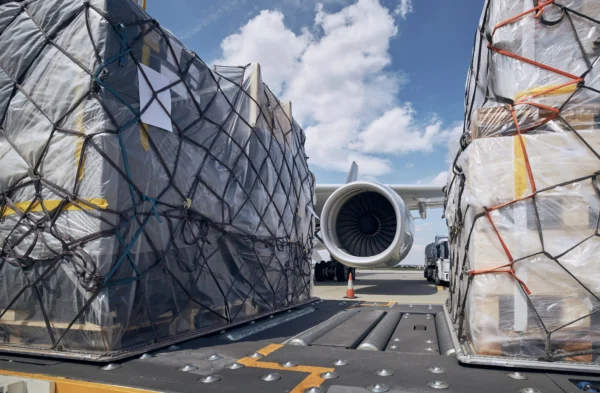 Standard Air Freight Solutions across Middle East | Reliable & Fast